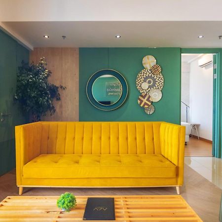 Tropicana 218 X Airlevate Suites George Town Dış mekan fotoğraf