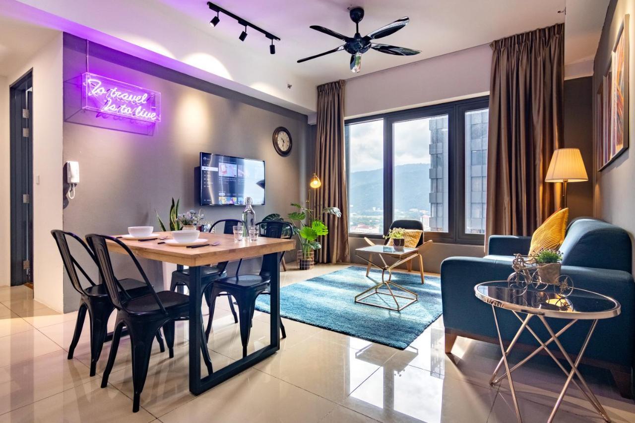 Tropicana 218 X Airlevate Suites George Town Dış mekan fotoğraf