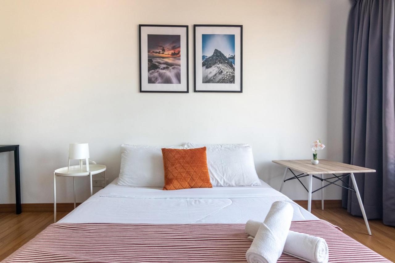 Tropicana 218 X Airlevate Suites George Town Dış mekan fotoğraf