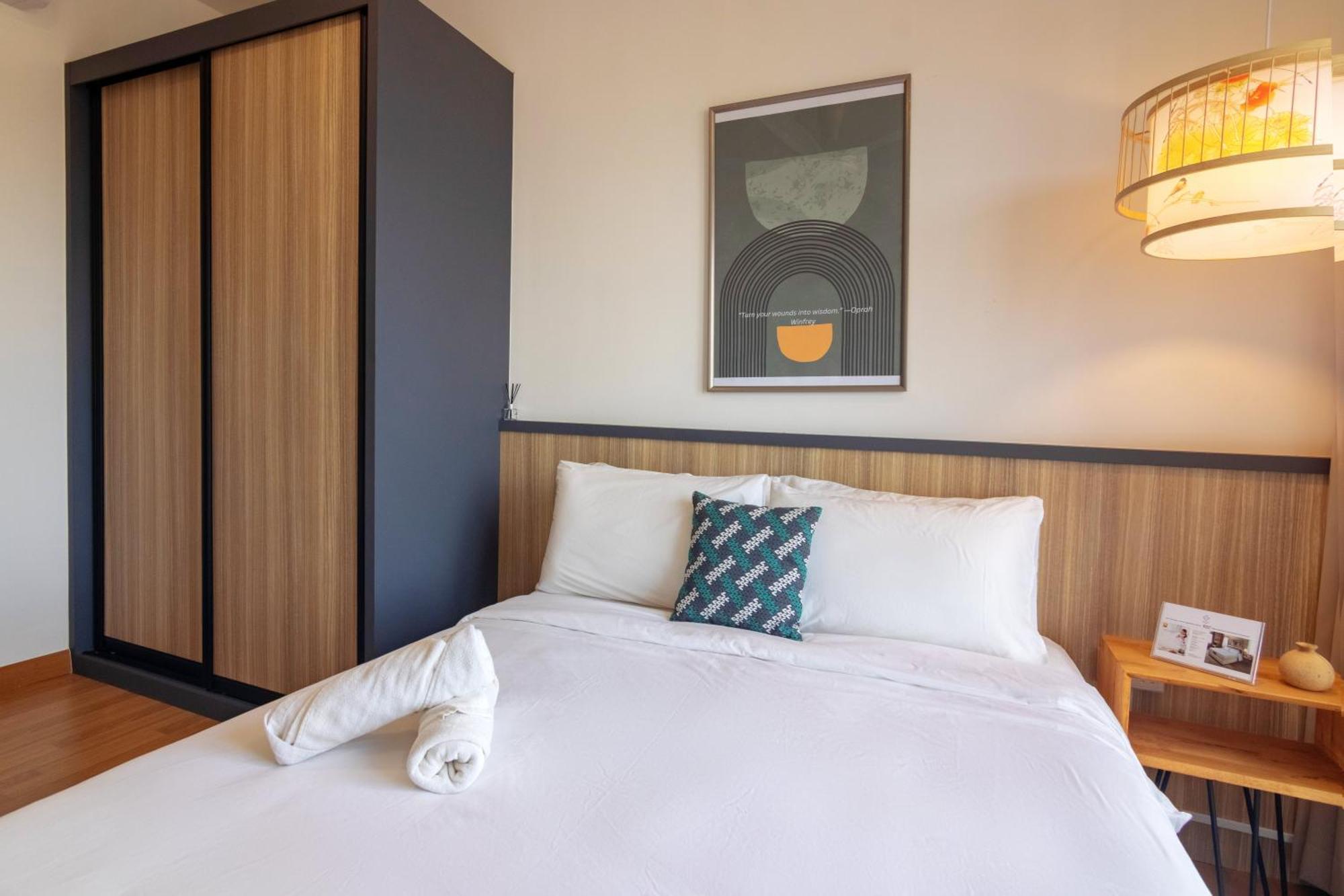 Tropicana 218 X Airlevate Suites George Town Dış mekan fotoğraf