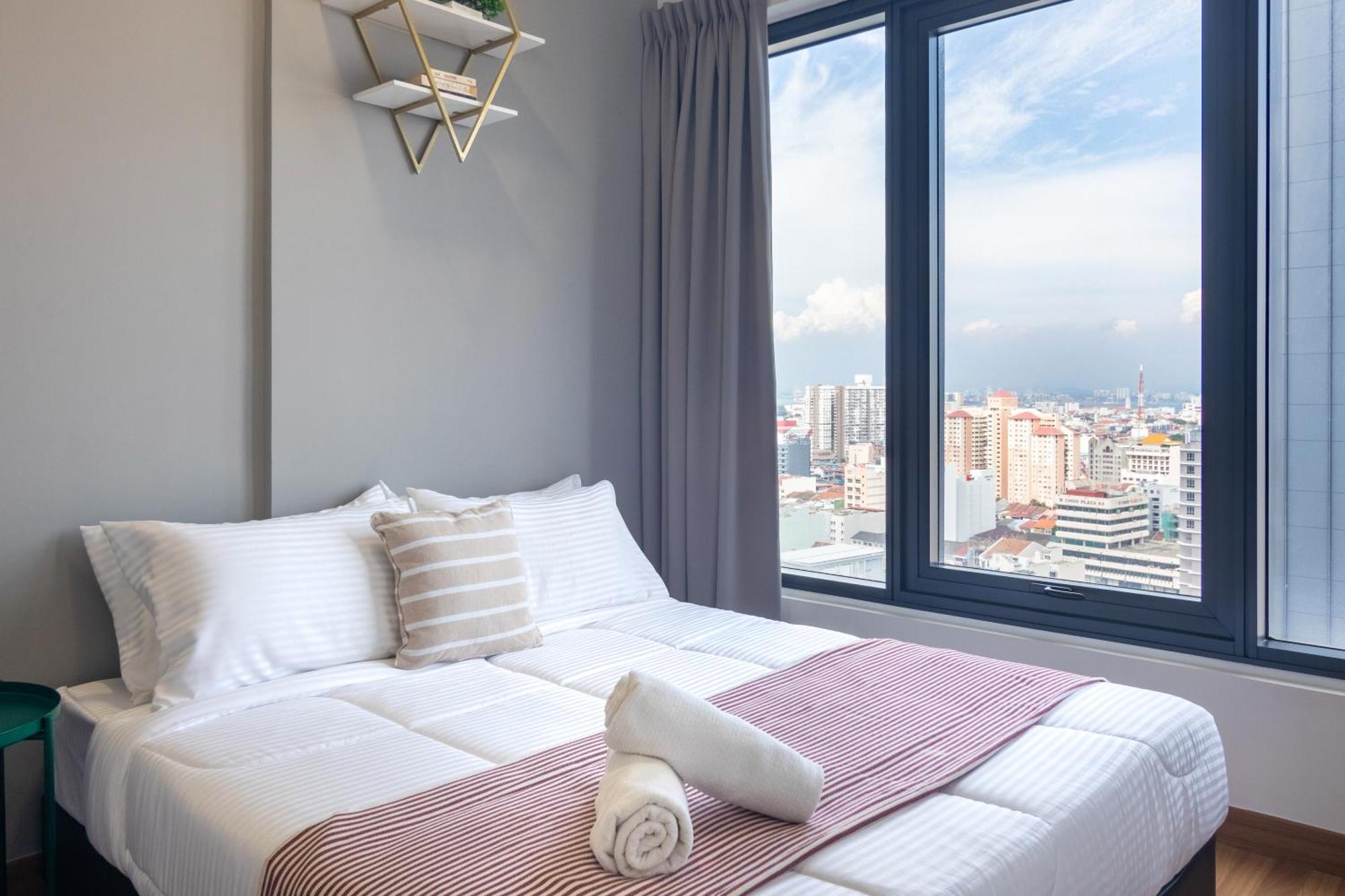 Tropicana 218 X Airlevate Suites George Town Oda fotoğraf