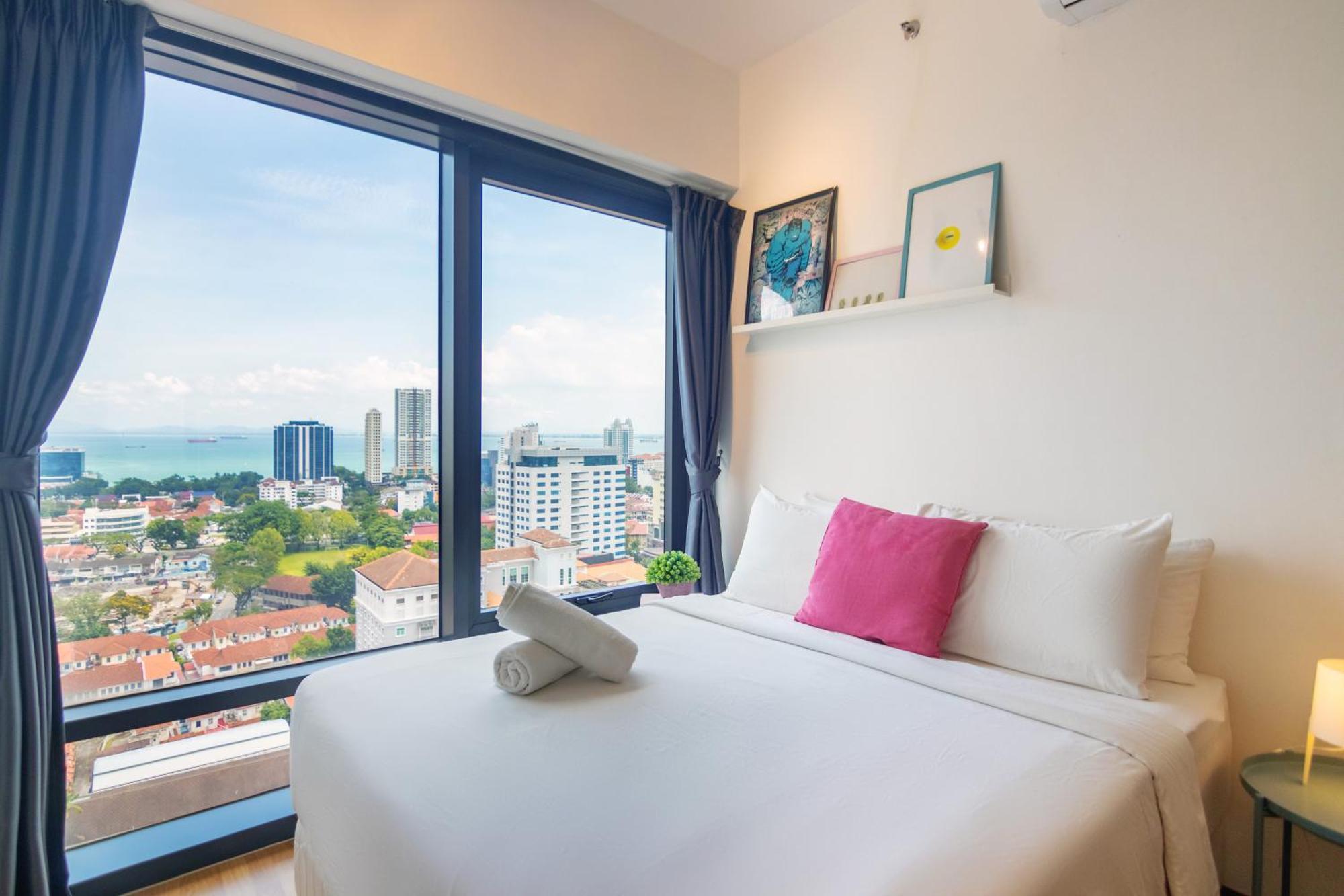 Tropicana 218 X Airlevate Suites George Town Dış mekan fotoğraf